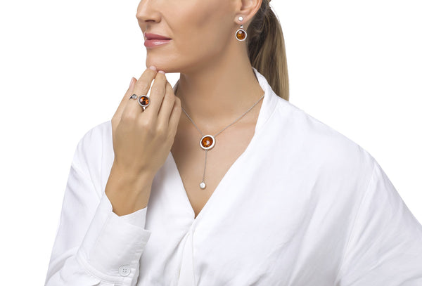 Pendel Amulet Necklace