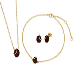Load image into Gallery viewer, Raw Amulette Cherry Necklace - Koraba
